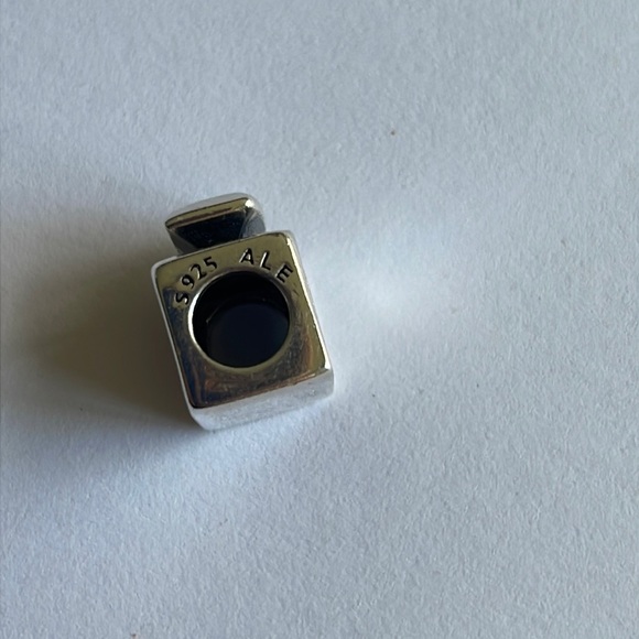 Pandora signature scent charm - Picture 2 of 7